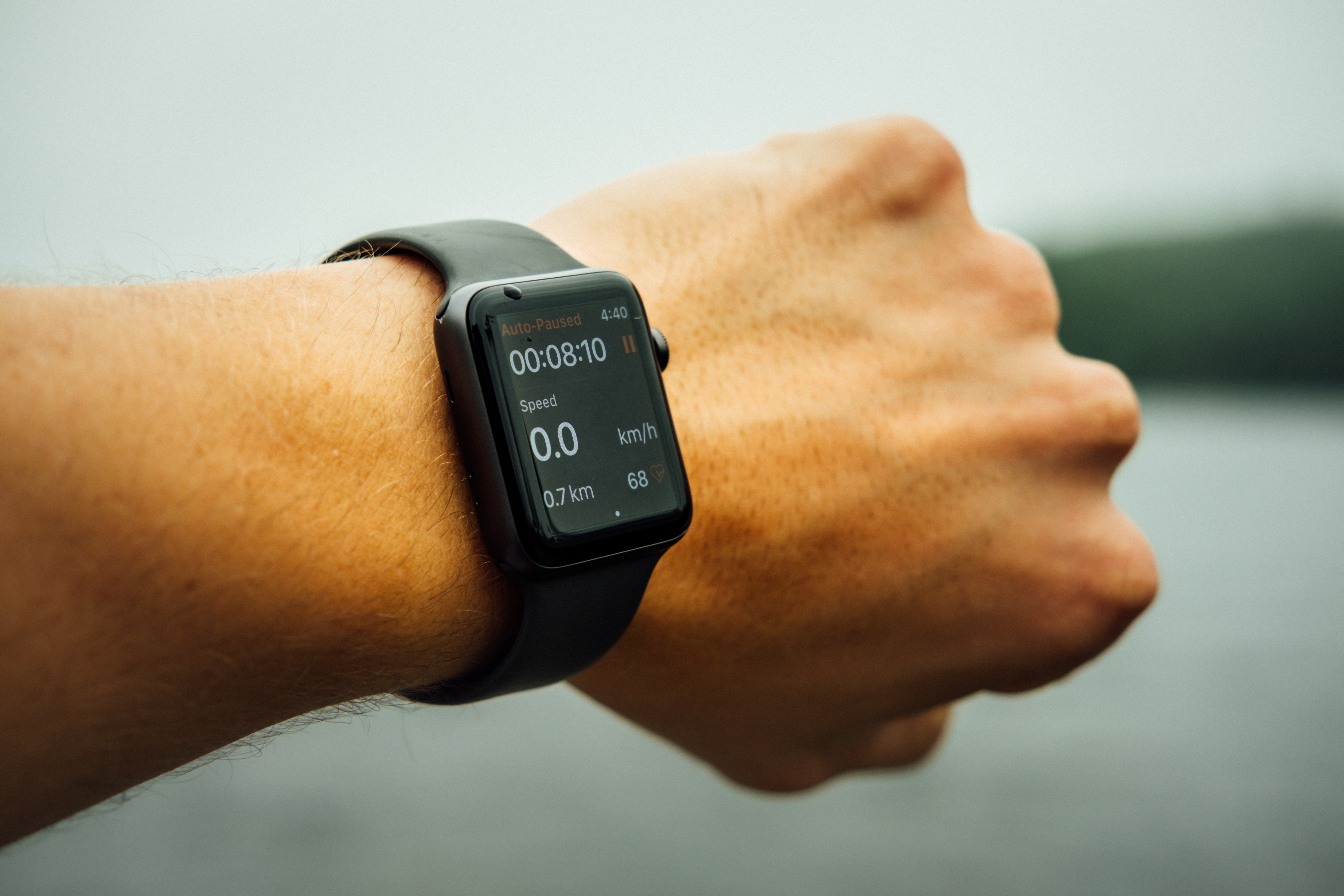 UK Company CEO Suffers Heart Attack While Running, Smartwatch Saves His Life