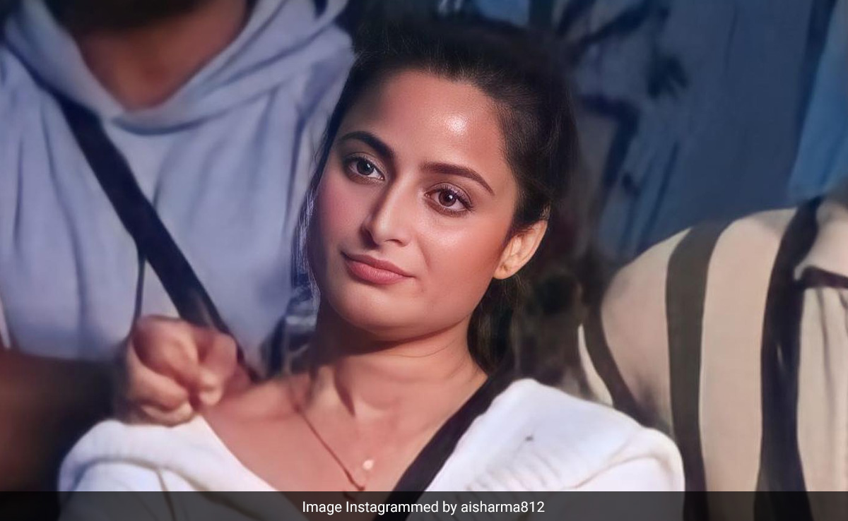 <i>Bigg Boss 17</i>: Salman Khan Slams Aishwarya Sharma For Disrespecting Husband Neil Bhatt