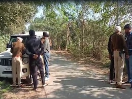 Mentally Challenged Man With Sword Attacks Ludhiana Police Station, Injures Cop Mentally Challenged Man With Sword Attacks Ludhiana Police Station, Injures Cop
