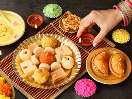 Hosting Diwali Party? We Have A 3-Course Festive Menu For Your Help Hosting Diwali Party? We Have A 3-Course Festive Menu For Your Help