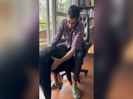 "वेलकम बैक हेनरी..." : महुआ मोइत्रा से कुत्ता वापस मिलने पर जय अनंत देहद्राई ने शेयर किया VIDEO "वेलकम बैक हेनरी..." : महुआ मोइत्रा से कुत्ता वापस मिलने पर जय अनंत देहद्राई ने शेयर किया VIDEO