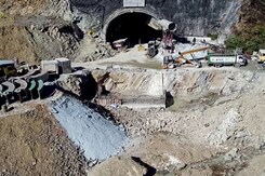 Uttarakhand Tunnel Op Delayed, But Trapped Workers Just 9 Metres From Safety Uttarakhand Tunnel Op Delayed, But Trapped Workers Just 9 Metres From Safety