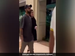 अनुष्का शर्मा की दूसरी प्रेग्नेंसी हुई कंफर्म? विराट कोहली के साथ सामने आए वीडियो में दिखा बेबी बंप! अनुष्का शर्मा की दूसरी प्रेग्नेंसी हुई कंफर्म? विराट कोहली के साथ सामने आए वीडियो में दिखा बेबी बंप!