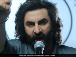 Animal Trailer: एनिमल के ट्रेलर ने तोड़ा रिकॉर्ड, 24 घंटों में 71.4 मिलियन व्यूज Animal Trailer: एनिमल के ट्रेलर ने तोड़ा रिकॉर्ड, 24 घंटों में 71.4 मिलियन व्यूज