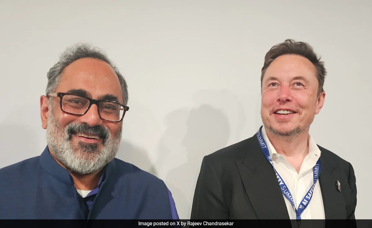 Rajeev Chandrasekhar Bumps Into Elon Musk, Here's What Tesla CEO Said - Vimarsana News