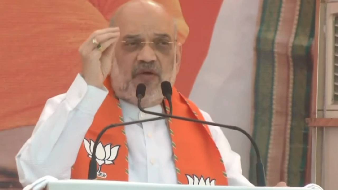 नागौर में अमित शाह ने तंज कसते हुए कहा- 'लाल रंग देखते ही गहलोत साहब भड़क जाते हैं'