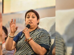 स्मृति ईरानी बनीं रेडियो जॉकी, वीकली शो 'नयी सोच नई कहानी' में बताएंगी लोगों के संघर्ष की कहानी स्मृति ईरानी बनीं रेडियो जॉकी, वीकली शो 'नयी सोच नई कहानी' में बताएंगी लोगों के संघर्ष की कहानी