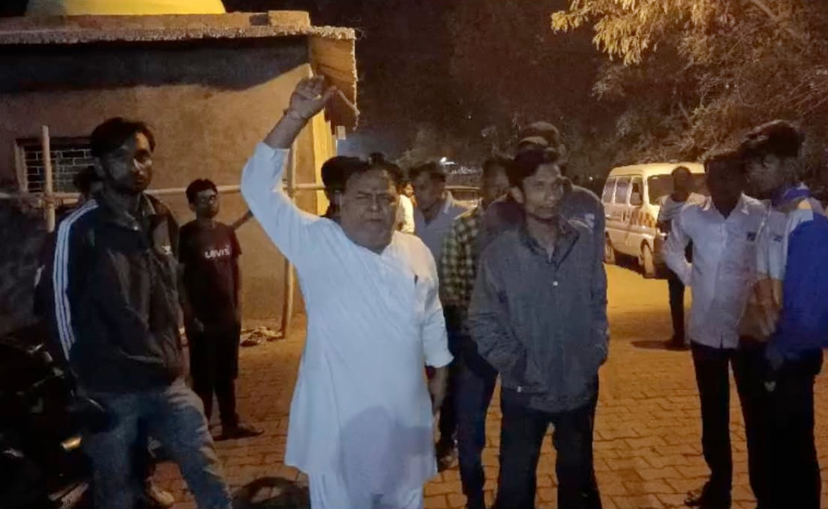 MP Election 2023: निर्दलीय प्रत्याशी के बेटे की मौत, BJP नेता और पार्षद पति पर लगाया आरोप