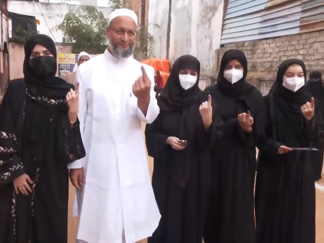 Aimim Chief Asaduddin Owaisi Casts His Vote In Hyderabad