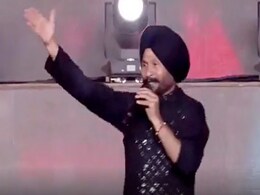 एनिमल के इवेंट में सिंगर का बज गया बैंड, अचानक बंद हुआ म्यूजिक और खुल गई गायकी पूरी पोल एनिमल के इवेंट में सिंगर का बज गया बैंड, अचानक बंद हुआ म्यूजिक और खुल गई गायकी पूरी पोल