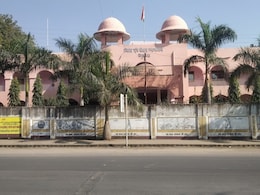 खाद्य पदार्थों में मिलावट करना होटल मालिक को पड़ा भारी, मिली 6 माह की सजा