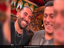 जानें कैसे फोटो खिंचवाकर एक बार में 20-30 लाख रुपये कमा लेते हैं ओरी, बिग बॉस 17 में चौंकाने वाला खुलासा जानें कैसे फोटो खिंचवाकर एक बार में 20-30 लाख रुपये कमा लेते हैं ओरी, बिग बॉस 17 में चौंकाने वाला खुलासा