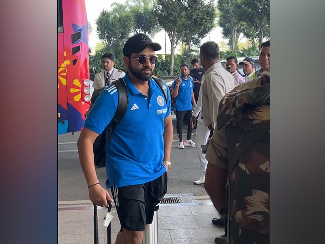 Watch: Indian Cricket Team Fan Asks Rohit Sharma "Is World Cup Ours?". Captain Responds
