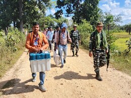 CG Election: कोंटा विधानसभा में शांतिपूर्ण मतदान कराने के लिए 24 हजार सुरक्षाकर्मी तैनात, ड्रोन से होगी निगरानी CG Election: कोंटा विधानसभा में शांतिपूर्ण मतदान कराने के लिए 24 हजार सुरक्षाकर्मी तैनात, ड्रोन से होगी निगरानी
