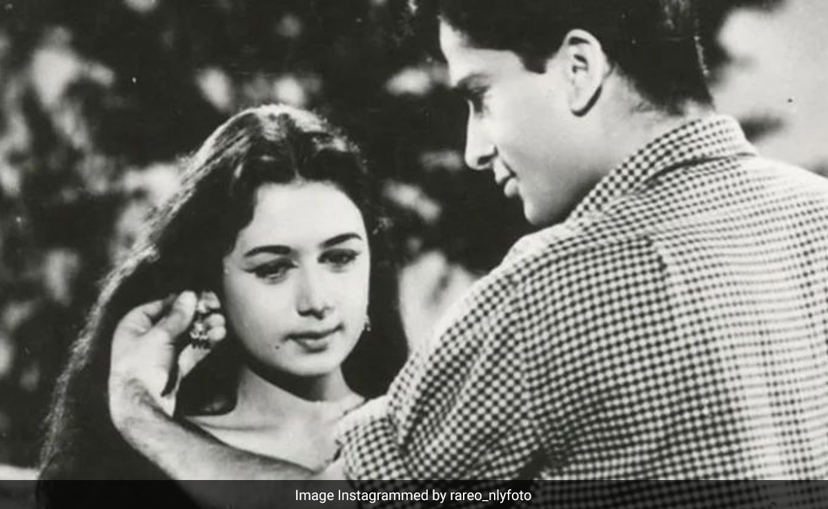 बेशुमार नाम और मिला काम लेकिन नहीं मिली सुपरस्टार वाली पहचान, 52 साल में सगाई 54 में हुईं ‘विधवा’, पहचाना क्या?