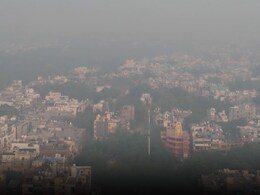 दिल्ली में AQI 455 के साथ गंभीर श्रेणी में, गरज के साथ बारिश का भी अलर्ट दिल्ली में AQI 455 के साथ गंभीर श्रेणी में, गरज के साथ बारिश का भी अलर्ट
