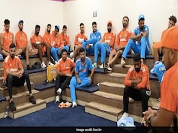 "ये हौसला कैसे झुके..", फाइनल में हार के बाद भी टीम इंडिया के इस खिलाड़ी को मिला 'बेस्ट फील्डर ऑफ द मैच अवार्ड' Video "ये हौसला कैसे झुके..", फाइनल में हार के बाद भी टीम इंडिया के इस खिलाड़ी को मिला 'बेस्ट फील्डर ऑफ द मैच अवार्ड' Video