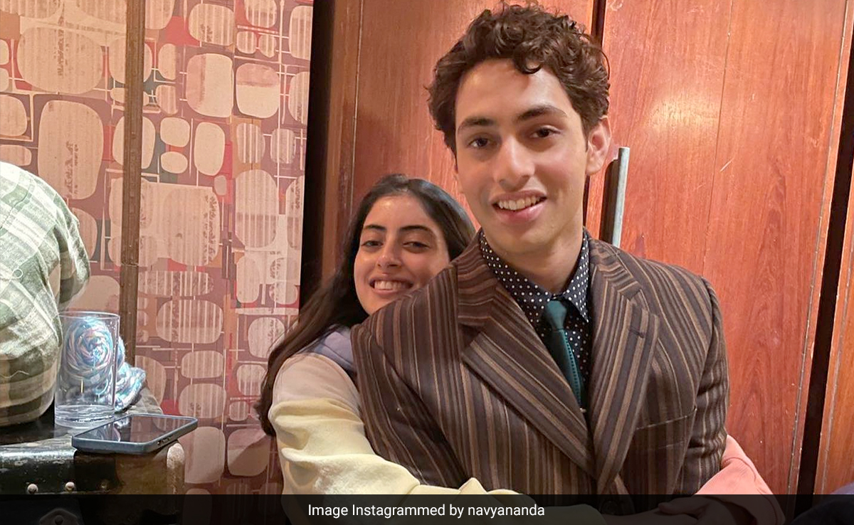 To Birthday Boy Agastya Nanda, Wishes From Navya, Shweta And Abhishek Bachchan