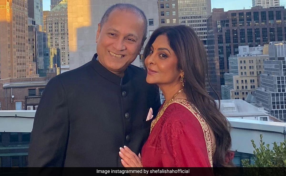 International Emmy Awards 2023: Shefali Shah Posed Adorably With Husband Vipul Amrutlal Shah In New York