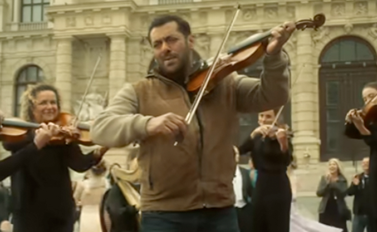 <i>Tiger 3</i> Box Office Collection Day 15: Count The Crores Made By Salman Khan's Film