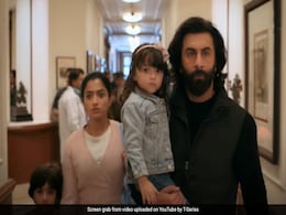 Animal Advance Booking: जवान, पठान और टाइगर का रिकॉर्ड तोड़ने को तैयार एनिमल, धड़ाधड़ बिक रही टिकटें Animal Advance Booking: जवान, पठान और टाइगर का रिकॉर्ड तोड़ने को तैयार एनिमल, धड़ाधड़ बिक रही टिकटें