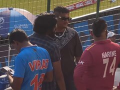 स्टेडियम में हनी सिंह के साथ पहुंचे ये स्टार, देख चकरा जाएगा दिमाग, हमशक्लों की फौज ने बनाया वर्ल्ड कप को दिलचस्प स्टेडियम में हनी सिंह के साथ पहुंचे ये स्टार, देख चकरा जाएगा दिमाग, हमशक्लों की फौज ने बनाया वर्ल्ड कप को दिलचस्प