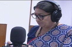 "<i>Nayi Soch Nayi Kahani</i>": Minister Smriti Irani Turns Radio Jockey "<i>Nayi Soch Nayi Kahani</i>": Minister Smriti Irani Turns Radio Jockey
