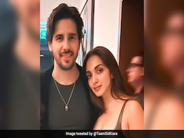 कियारा आडवाणी से पहले इन हीरोइनों के साथ जुड़ा सिद्धार्थ मल्होत्रा का नाम, अचानक हुई मुलाकात ने बदल दी पूरी जिंदगी कियारा आडवाणी से पहले इन हीरोइनों के साथ जुड़ा सिद्धार्थ मल्होत्रा का नाम, अचानक हुई मुलाकात ने बदल दी पूरी जिंदगी