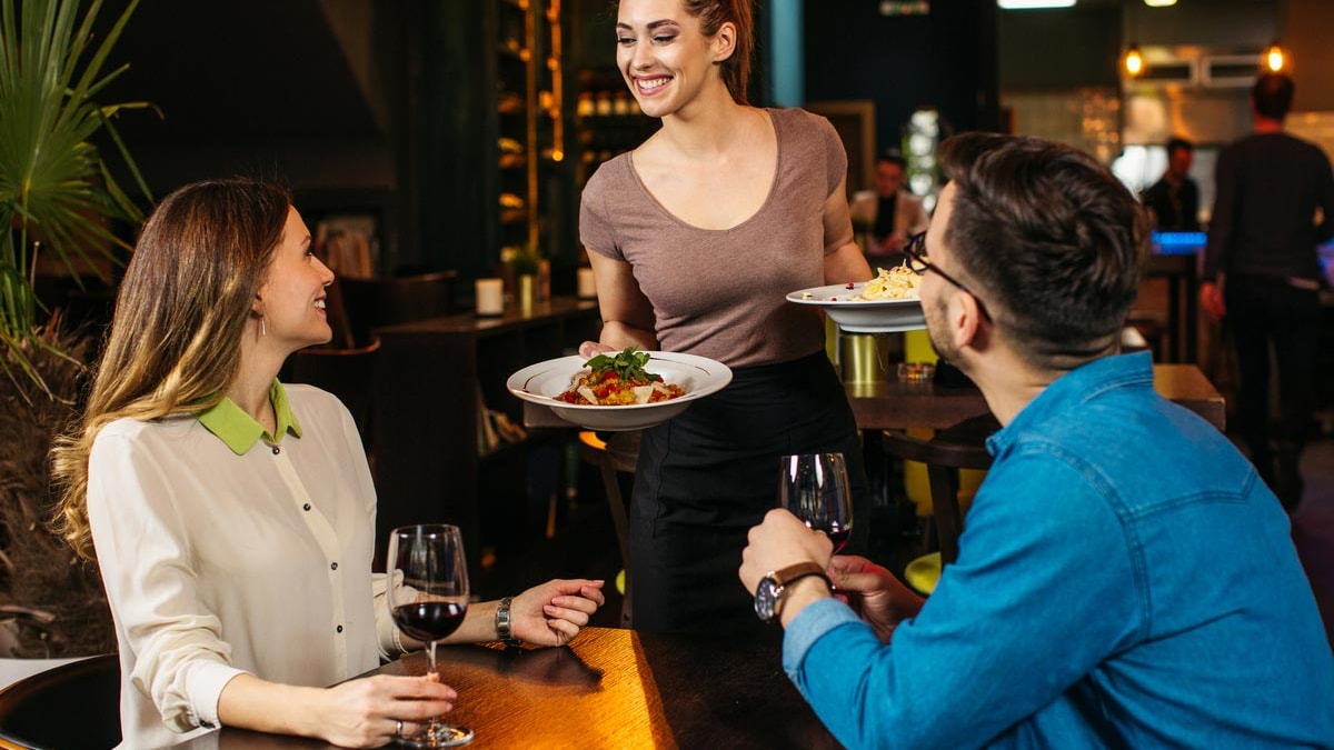 The Fine Dining Guide 10 Basic Restaurant Etiquettes You Need To Know NDTV Food