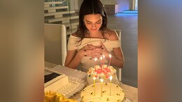 Kendall Jenner Rang In Her 28th Birthday With Four Gorgeous Cakes - See Pics