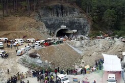 2 Metres Left In Crucial Tunnel Rescue Op, Breakthrough Expected Soon 2 Metres Left In Crucial Tunnel Rescue Op, Breakthrough Expected Soon