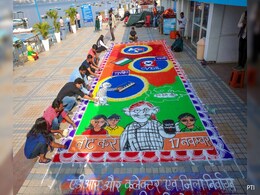 मध्य प्रदेश विधानसभा चुनाव में 75 फीसदी से ज्यादा मतदान हुआ, 1 की मौत, कुछ जगहों पर हिंसा मध्य प्रदेश विधानसभा चुनाव में 75 फीसदी से ज्यादा मतदान हुआ, 1 की मौत, कुछ जगहों पर हिंसा