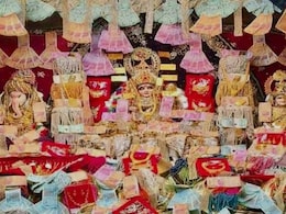 Diwali 2023: MP के इस मंदिर में दिवाली पर प्रसाद में बाटंते हैं सोने-चांदी के आभूषण, लग जाता हैं भक्तों का तांता Diwali 2023: MP के इस मंदिर में दिवाली पर प्रसाद में बाटंते हैं सोने-चांदी के आभूषण, लग जाता हैं भक्तों का तांता