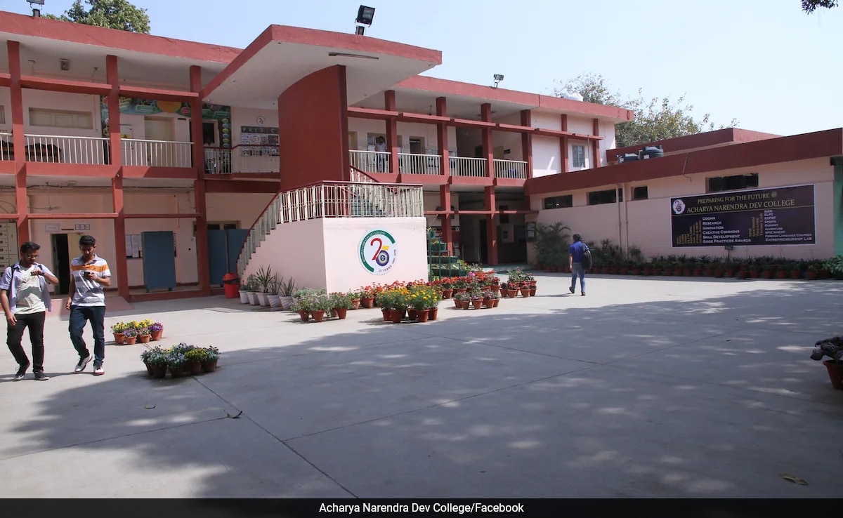DU Recruitment 2023: 48 Assistant Professor Positions, Starting Salary Rs 57,700 - Vimarsana News