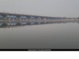 Body Of Man, With Rakhi On Wrist, Found Floating In Yamuna River In Delhi Body Of Man, With Rakhi On Wrist, Found Floating In Yamuna River In Delhi
