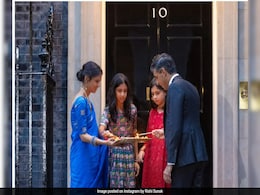 Watch: Rishi Sunak, Akshata Murty Celebrate Diwali With Family At 10 Downing Street Watch: Rishi Sunak, Akshata Murty Celebrate Diwali With Family At 10 Downing Street