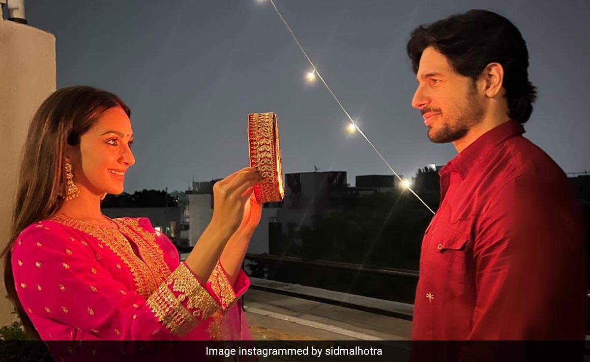 Kiara Advani's First Karwa Chauth Look Is Minimal In Style But Maximum On Love