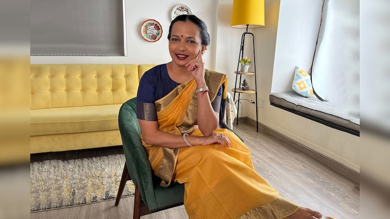 52 साल की उम्र में भी 25 जैसी दिखती है रुजुता दिवेकर, बताया अपना डेली रूटीन आप भी कर लें फॉलो