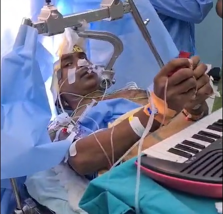 Man Plays Piano, Recites Hanuman Chalisa As Doctors Remove Brain Tumour