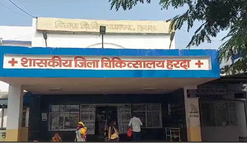 MP Election 2023 : मतदान केंद्र पर लगा करंट का झटका, 1 की मौत 3 घायल, 2 लाख की मदद