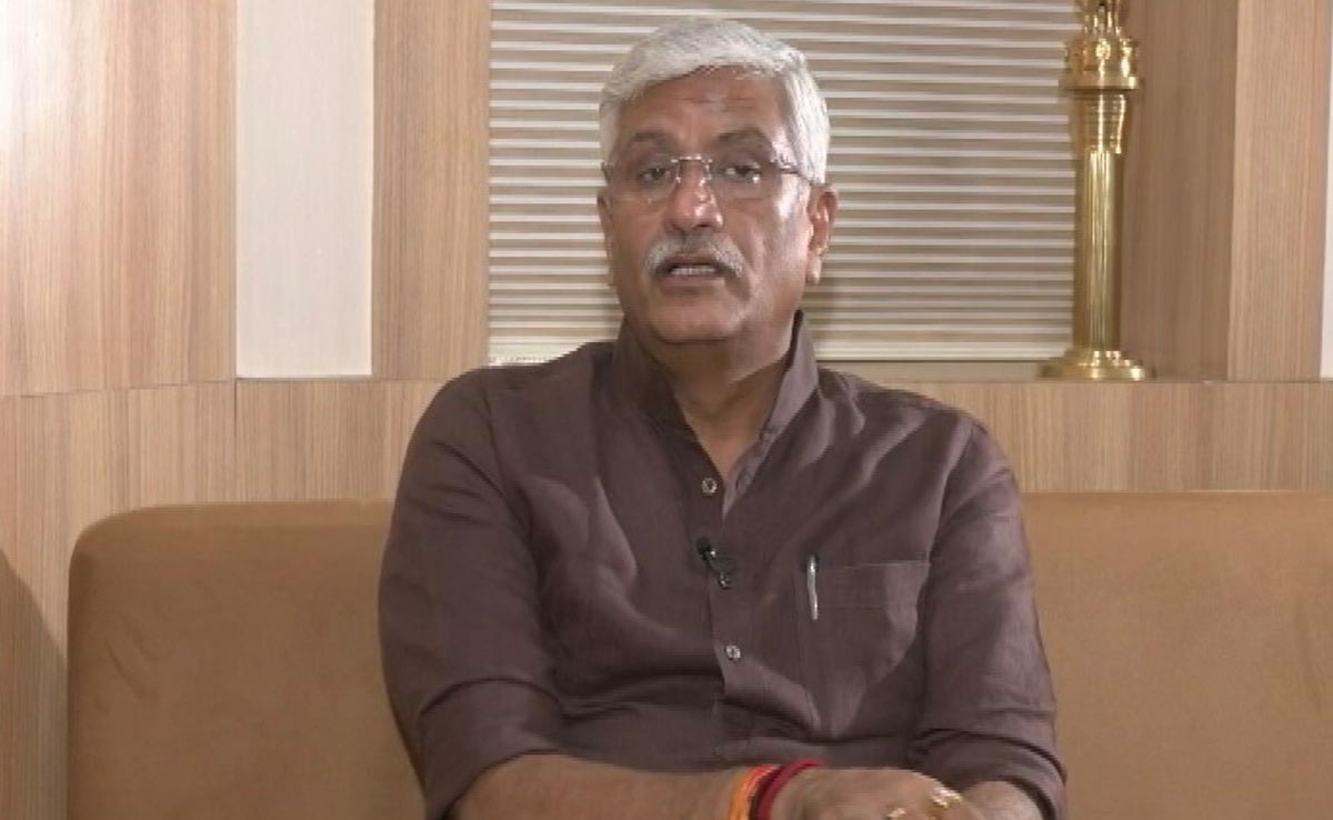 'गहलोत ने राजस्थानियों के प्यासे कंठों पर सेंकी अपनी राजनीतिक रोटी' ERCP मुद्दे पर केंद्रीय मंत्री शेखावत ने पूर्व सीएम को घेरा