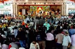 दिवाली पर अयोध्या नगरी रंगबिरंगी रोशनी से नहाई, योगी आदित्यनाथ और राज्यपाल मौजूद दिवाली पर अयोध्या नगरी रंगबिरंगी रोशनी से नहाई, योगी आदित्यनाथ और राज्यपाल मौजूद