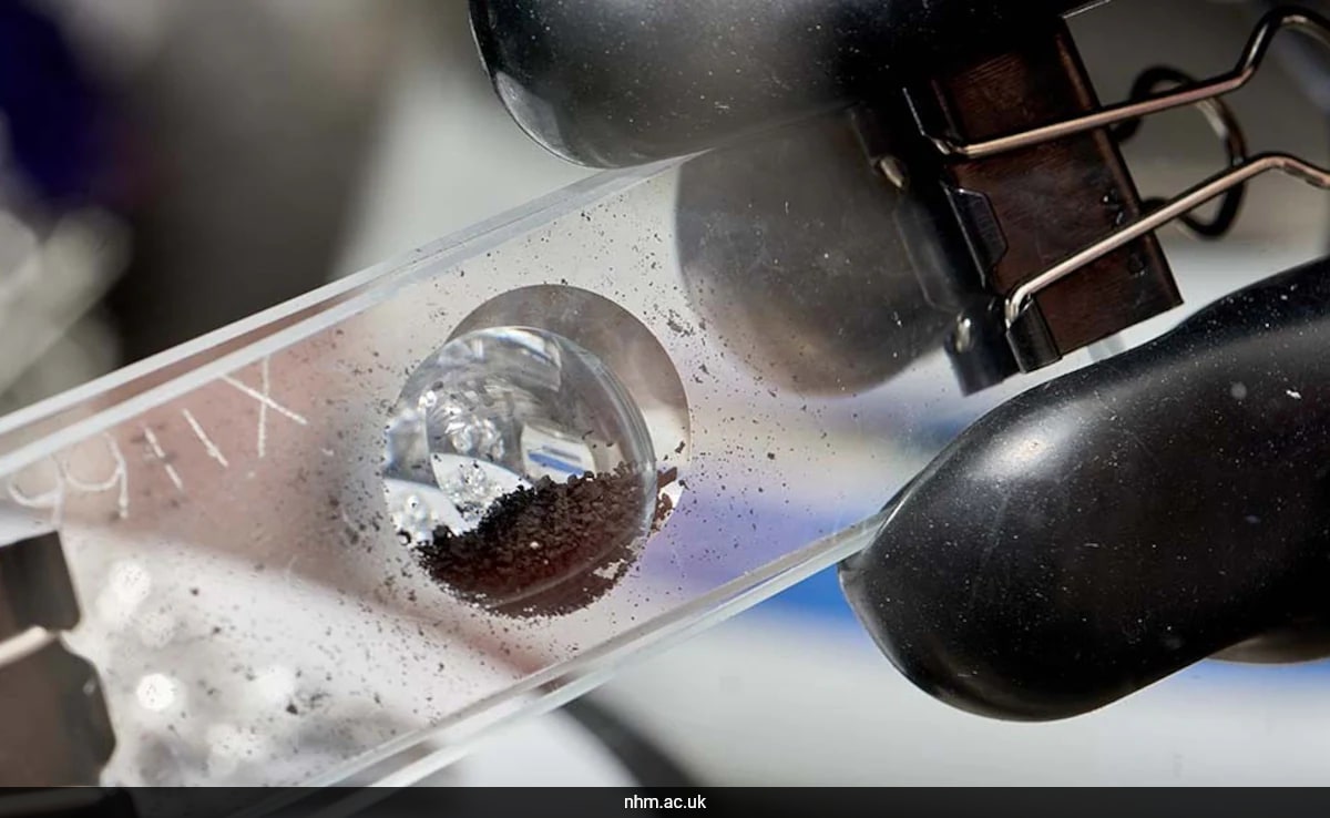 Origins Of Life On Earth: 4.5 Billion-Year-Old Asteroid Holds Clues