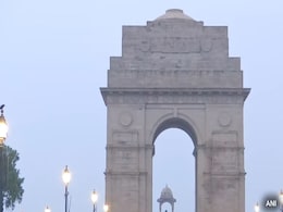 दीवाली के दिन दिल्ली की हवा 8 साल में सबसे बेहतर रही, लोगों ने ली राहत की सांस दीवाली के दिन दिल्ली की हवा 8 साल में सबसे बेहतर रही, लोगों ने ली राहत की सांस