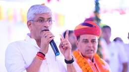'पित्रोदा ने उजागर की कांग्रेस की &lsquo;विभाजनकारी सोच&rsquo;, यही कांग्रेस का असली चरित्र है,' शेखावत का कांग्रेस पर हमला&nbsp;