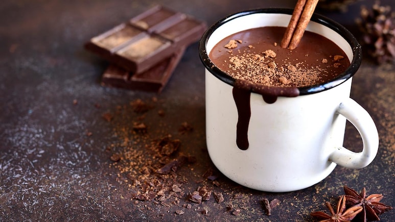 Is Hot Chocolate A Healthy Choice For Winter? The Benefits And Side Effects