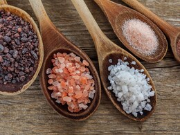 Know Your Salt: A Comprehensive Guide To 6 Different Varieties Know Your Salt: A Comprehensive Guide To 6 Different Varieties