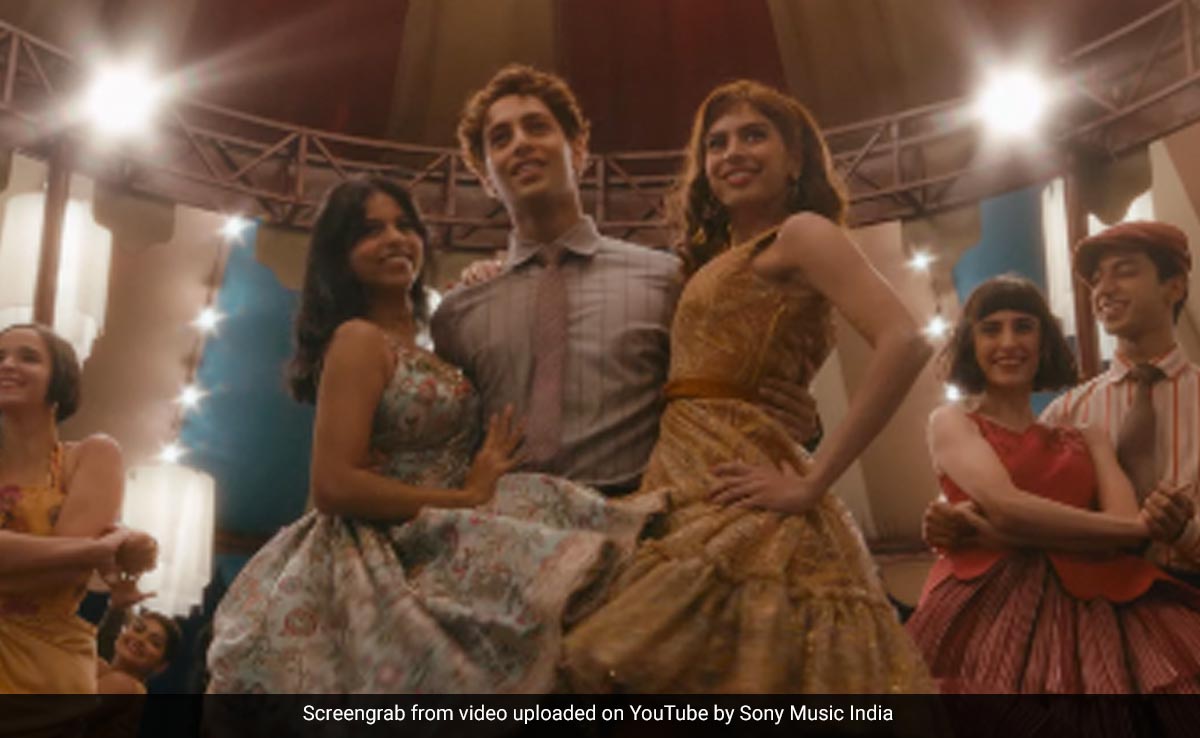 <i>The Archies</i> Song <i>Va Va Voom</i>: Suhana Khan, Agastya Nanda And Khushi Kapoor - It's A Party