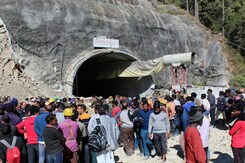 On Day 5 Of Tunnel Rescue, American Drill Flown In From Delhi Gets To Work On Day 5 Of Tunnel Rescue, American Drill Flown In From Delhi Gets To Work