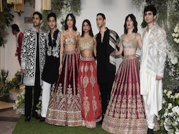 Suhana Khan, Khushi Kapoor And The <i>The Archies</i> Were Co-Ordinated And Chic At Manish Malhotra's Diwali Party Suhana Khan, Khushi Kapoor And The <i>The Archies</i> Were Co-Ordinated And Chic At Manish Malhotra's Diwali Party
